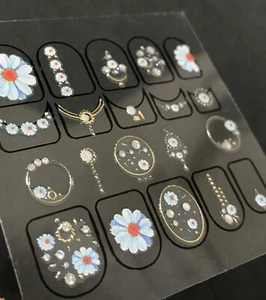 3D Rhinestone Nail Art Stickers Daisy Flowers Nail Decor Crystal Jewel AU - Picture 1 of 5