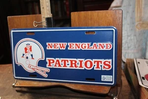 Vintage NOS NFL Embossed Metal License Plate New England Patriots 1970's 1980's - Picture 1 of 4