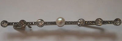 Art Deco Platinum Cushion Cut Diamond Pearl Brooch - Image 1 of 4