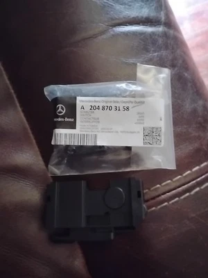 Interruptor de contacto capó Mercedes Benz Foto 1 de 2