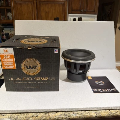 Subwoofer de audio para automóvil JL Audio 12W7AE-3 W7 Series 12" 3 ohmios - Edición de aniversario Foto 1 de 4
