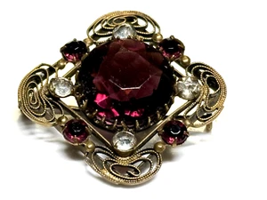 Antique Brooch Gold Tone Metal Red White Crystals Square - Picture 1 of 13