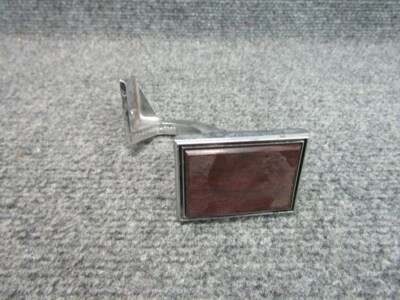 Años 60? Ford años 70 80? Lincoln? ¿Mercurio? Tirador de manija de puerta interior con grano de madera Foto 1 de 4