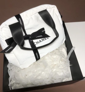 CHANEL BEAUTE GIFT POUCH / CLUTCH WHITE MAKEUP COSMETIC BAG GIFT ONLY BAG