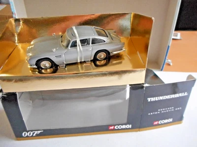 Corgi Directors Cut CC04306 Jamees Bond 007 Thunderball Aston Martin DB5 + Caja Foto 1 de 4
