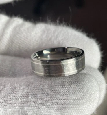 Mens Comfort Fit Band, Wedding Ring, Titanium with Silver Stripes, 7mm - Изображение 1 из 4