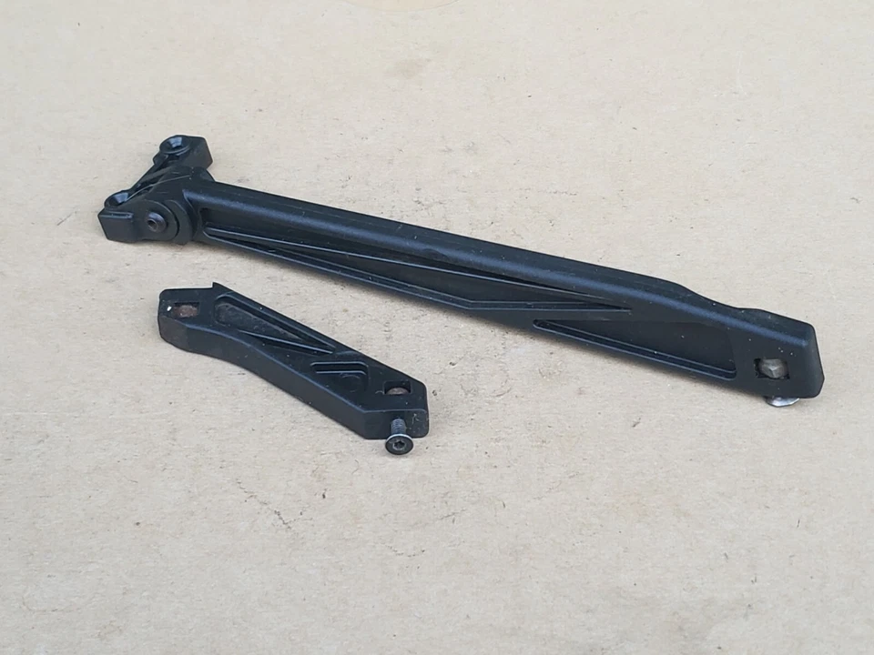  mugen mbx6tr nitro f/r chassis brace  - Image 1 of 1