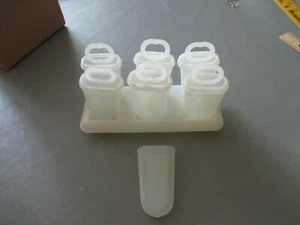 Vintage TUPPERWARE Ice Tups POPSICLE Maker Mold Complete Set of 6 Molds & Tray - Picture 1 of 9