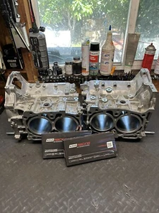 subaru ej257 short block Assembly - Picture 1 of 15