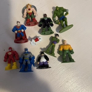 DC SUPER-HEROES & VILLAINS SET OF 10 CAKE TOPPERS MINI FIGURES 2" TALL! - Picture 1 of 6