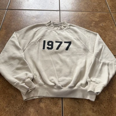 Essentials Fear Of God 1977 Sudadera Cuello Redondo Beige Hombre’s Talla XXS Foto 1 de 4