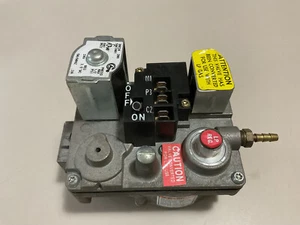 LENNOX ARMSTRONG DUCANE 58K7401 GAS VALVE WHITE RODGERS 36E24 208 LP GAS - Picture 1 of 6