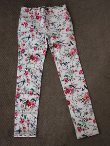 Old Navy Rock Star Jeggings size 10R White Pink Floral - NEW - Picture 1 of 5