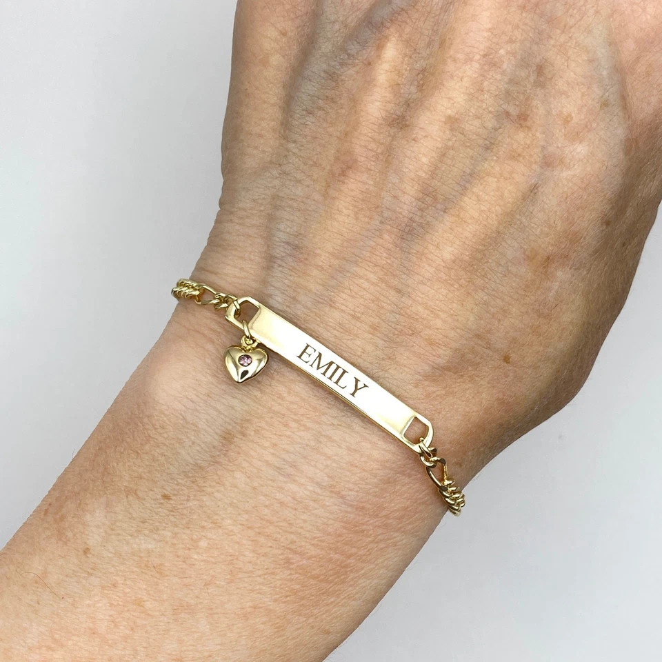 Pulsera de identificación EMILY 10K chapada en oro corazón dije cristal rosa cadena Figaro 6 1/4" Foto 1 de 4