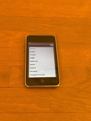 Apple iPod Touch 3rd. Generation 64 GB - A1318 - Bild 1 von 4