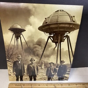 War Of The Worlds Aliens AI Photograph 8“ X 10“ Halloween Battle Sci Fi War - Picture 1 of 2