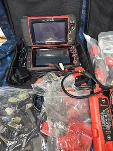 Snap-On Solus Ultra and Solus Edge Automotive Diagnostic Scanners w Accessories - Foto 1 di 5