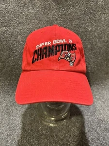 Gorra Tampa Bay Buccaneers con correa trasera roja Super Bowl LV Champions 47 NFL - Imagen 1 de 8