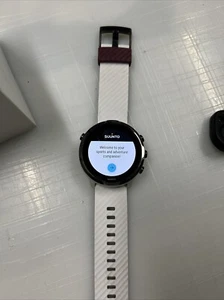 Suunto 7 Smartwatch White Burgundy GPS WIFI WEAR OS Google Pay Sports - Picture 1 of 5