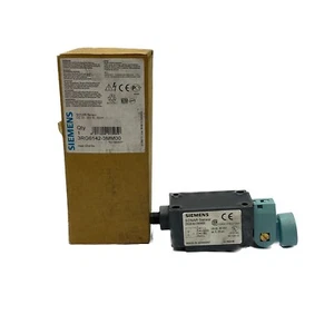 NIB Siemens M12 20-30VDC 60-300mm Range Ultrasonic Sonar Sensor 3RG6142-3MM00 - Picture 1 of 8