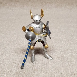 Figura Midievil histórica azul caballero justificado PAPO 2001 retirada de colección - Imagen 1 de 6