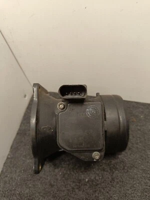 2001-2004 AUDI A4 1.6 PETROL MAF MASS AIR FLOW SENSOR METER 06A906461B Foto 1 de 4