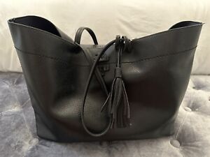 TORY BURCH Mcgraw Large Leather Tote Black AUTHENTIC GUC With Dustbag