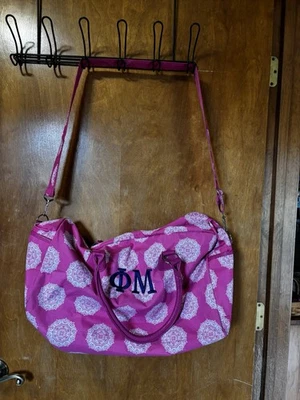 Bolso de fin de semana Phi Mu Sorority Foto 1 de 4