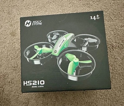 Holy Stone HS210 Mini RC Drone Quadcopter - Green - Image 1 of 2
