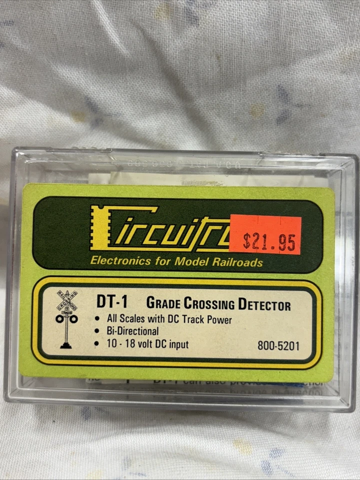 All Scales Circuitron #800-5201 DT-1 Grade Crossing Detection Unit NEW FREE SHIP - Image 1 of 4