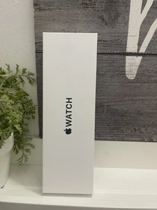 Apple Watch SE 40mm Midnight Aluminum Case with Sport Band, S/M New Open Box - Photo 1 sur 4