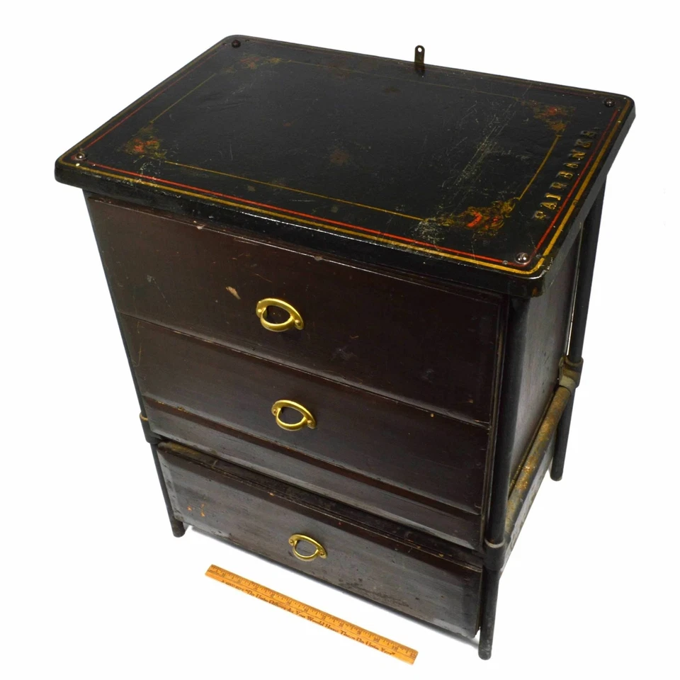 Antigua cómoda/mesa auxiliar FAIRBANKS HIERRO FUNDIDO Y MADERA ¿Hecha en casa? Foto 1 de 4