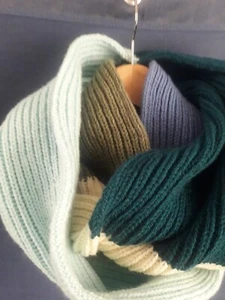 Quality Hand Knit Scarf made from Hayfield Bonus Aran - Picture 1 of 3