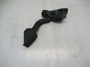 Pedal acelerador MITSUBISHI SPACE STAR A0 1.2 1600A093 año 2016 (265) - Imagen 1 de 6