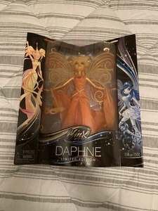 SDCC 2013 Escl. Winx Club DAPHNE DELUXE Edizione RARA Nuova con scatola 558/1500 da collezione - Foto 1 di 6