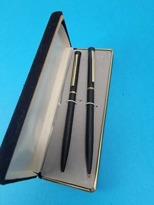 pierre cardin pen Set - Picture 1 of 3
