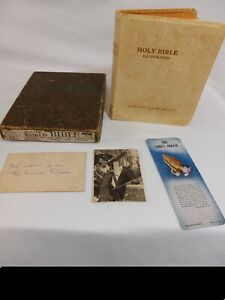 Vintage Gift Bible With Memorabilia 1960 Sunday School Teachers Class Gift