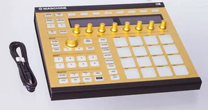 NI MASCHINE MK2 Negro HW (Vintage Gold) Edición Limitada - Sin software Sin licencia - Imagen 1 de 3