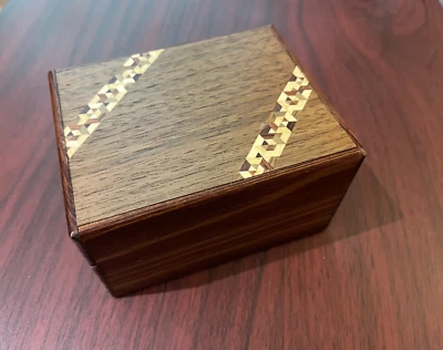 日本拼图盒 — 第 1/4 张图片