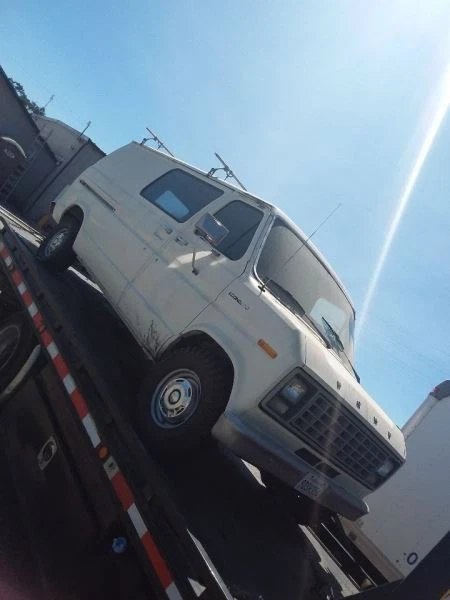 Compresor de aire acondicionado colgante fabricante York se adapta a 72-87 Mustang 26412523 Foto 1 de 4