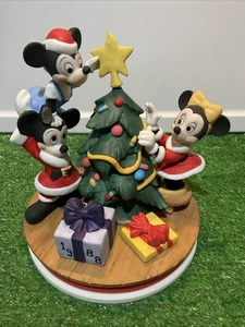 Figura de Navidad Disney 1988 Grolier El Árbol Recortando Mickey Edición Limitada - Imagen 1 de 11