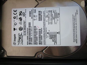 Seagate 36GB, 10K RPM, SCSI, U160 68 Pin -  9T9002-001  - Picture 1 of 5