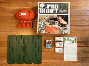 VINTAGE 1974 NFL Pro Draft Football Board Game 50 Topps Cards COMPLETE - Picture 1 of 11