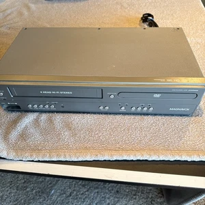 Magnavox DV225MG9 DVD/VHS VCR Combo Player !For Parts! Or Repair No Remote! - Picture 1 of 2