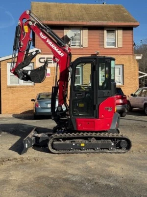 Excavadora Yanmar VIO35-7 Foto 1 de 4