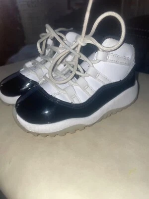 Toddler's Jordan 11 Retro "Gratitude" White/Metallic Gold-Black 6 - Image 1 of 3