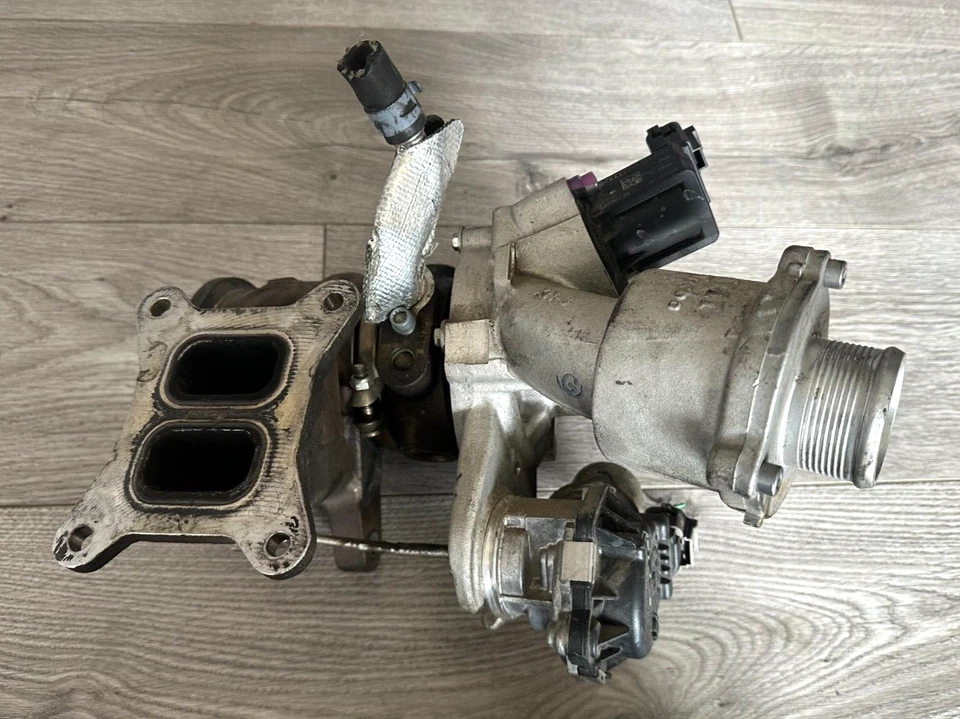 Audi Q3 2019 2020 2021 2022 turbocompresor, pieza # 06K145874J, original OEM Foto 1 de 4