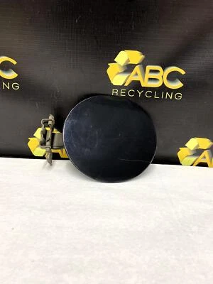 Conjunto de puerta de tanque de combustible trasero GMC Yukon Denali 2000-2006 Foto 1 de 4