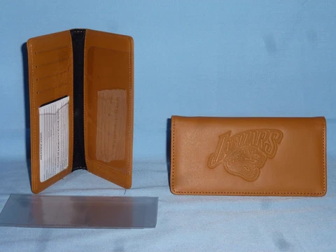 JACKSONVILLE JAGUARS   "glove" Leather Checkbook  NEW  tan Cover