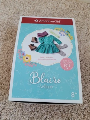 Muñeca American Girl Blaire GOTY 2019 Blaire's traje informal por favor leer nueva en caja nueva Foto 1 de 4